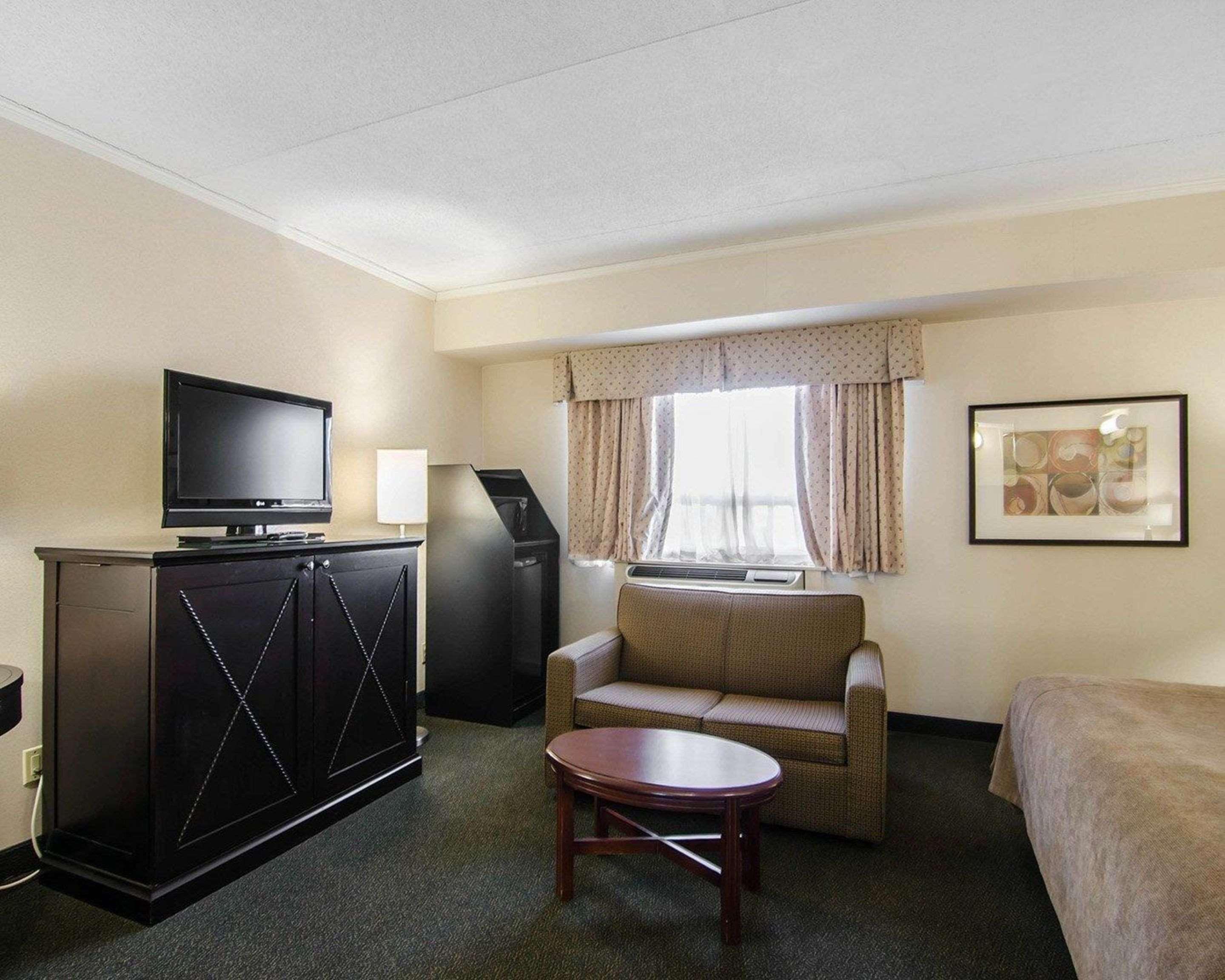 Courtyard By Marriott Regina Downtown Exterior foto